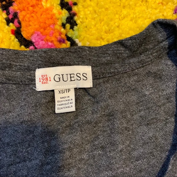 GUESS🔻 Boxy Fit Grey and Gold Foil Logo Tee - Picture 3 of 4